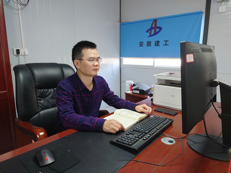 基層職工熱議黨的二十大系列報(bào)道（五） ：攻堅(jiān)克難、奮勇前行，向公司交出一份份高質(zhì)量答卷！