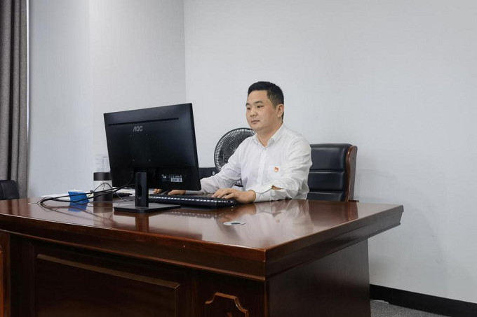 基層職工熱議黨的二十大系列報(bào)道（三） ：愛崗敬業(yè)、無私奉獻(xiàn)，在公司高質(zhì)量發(fā)展中拼搏奮斗
