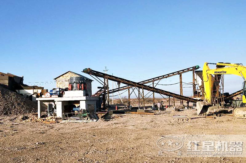 顎式破碎機、圓錐破碎機作業(yè)現(xiàn)場